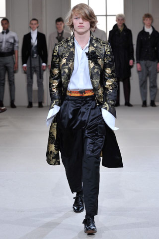 Alexander McQueen / - 2011